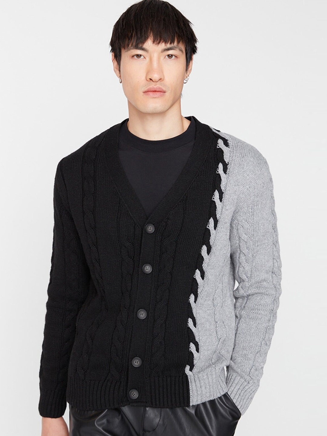 

Trendyol Men Black & Grey Colourblocked Cardigan