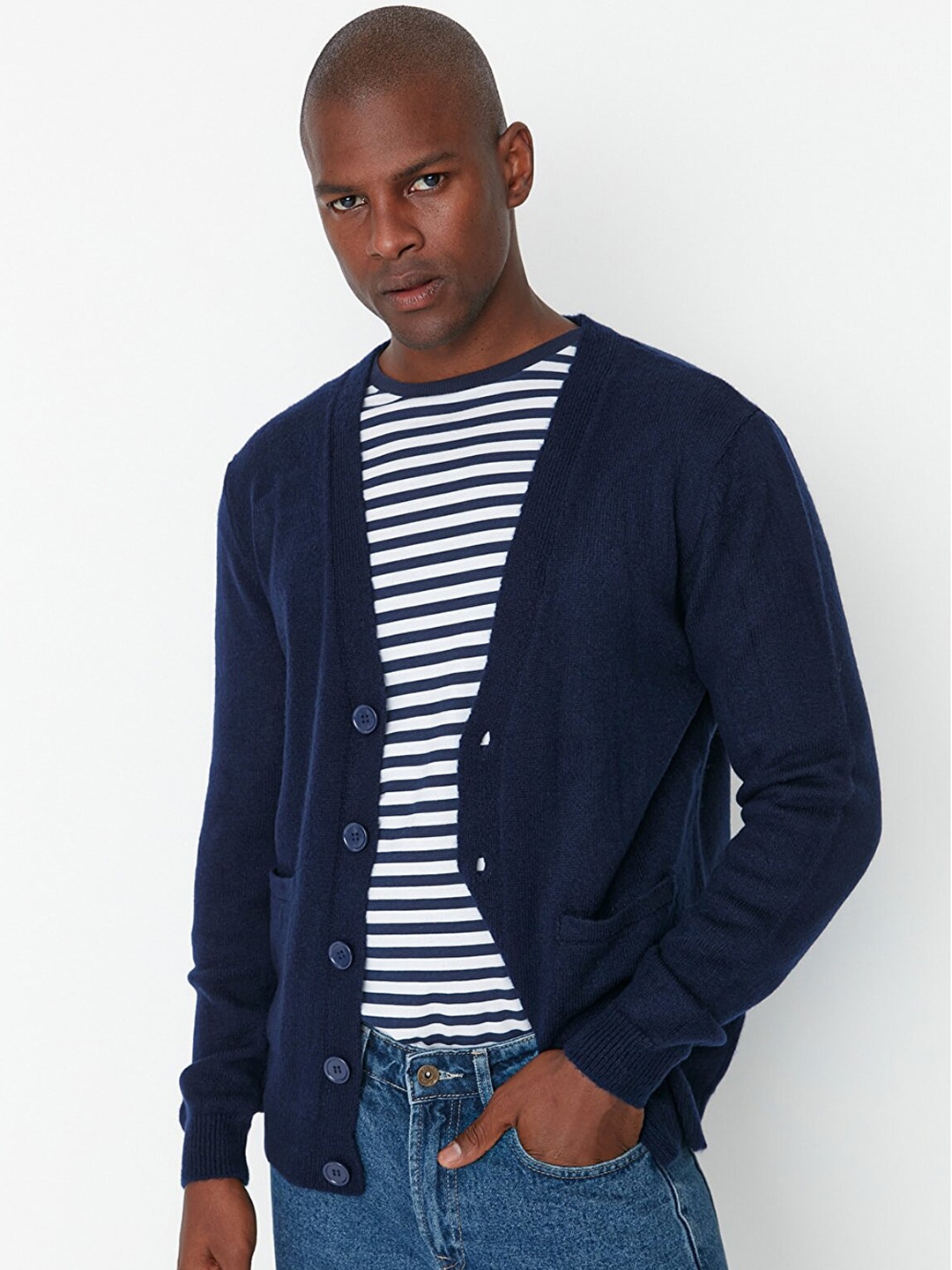 

Trendyol Men Navy Blue Acrylic Open Front Jacket