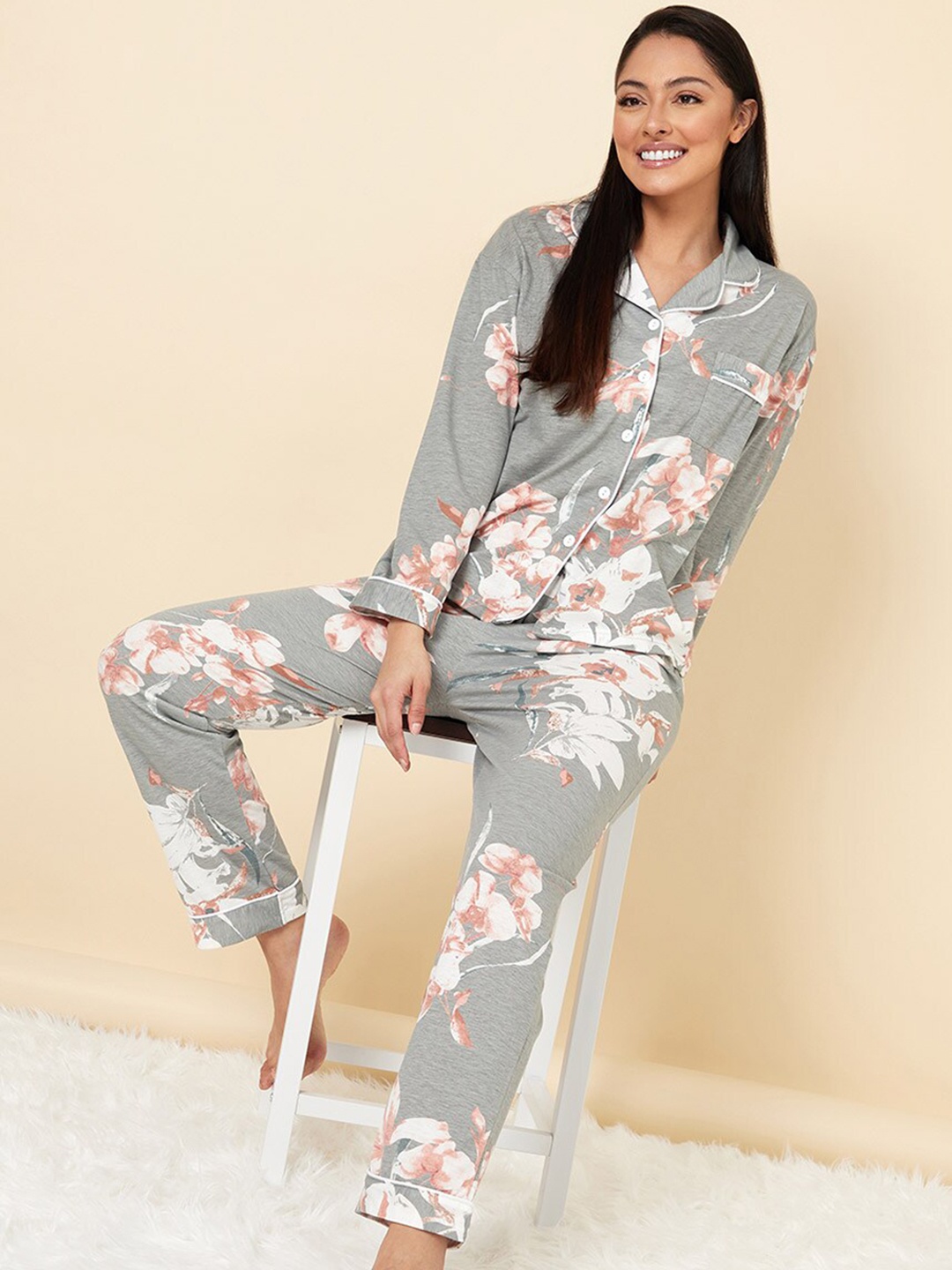 

Styli Women Grey & Peach-Coloured Floral Print Shirt and Pyjama Set