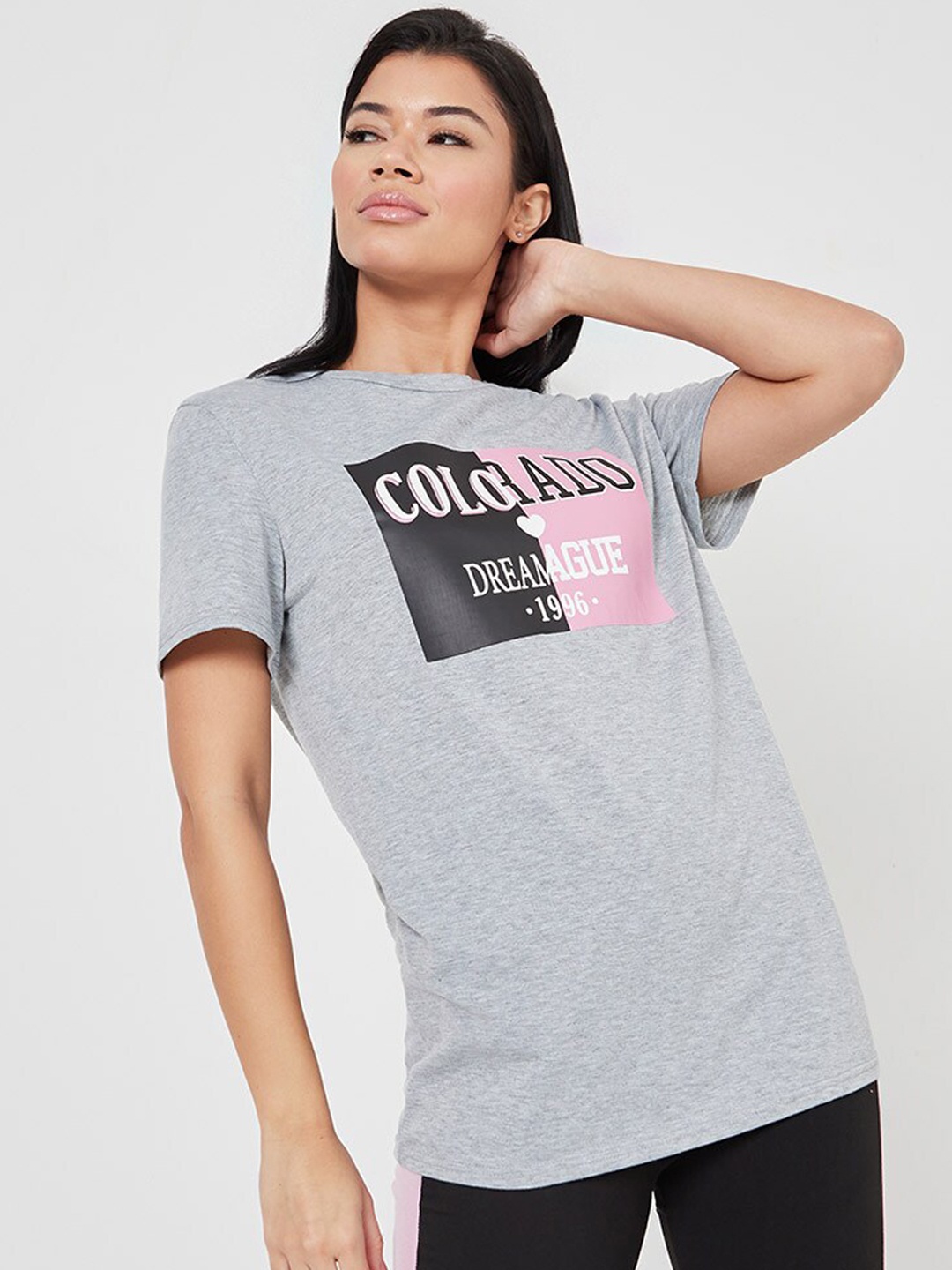 

Styli Women Grey & Black Spliced Graphic Print T-shirt and Side Striped Leggings