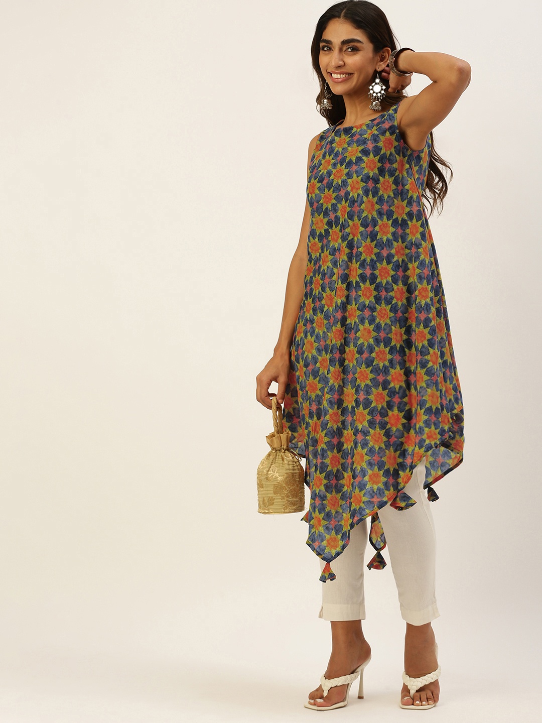 

Ethnovog Women Printed Kurta, Multi