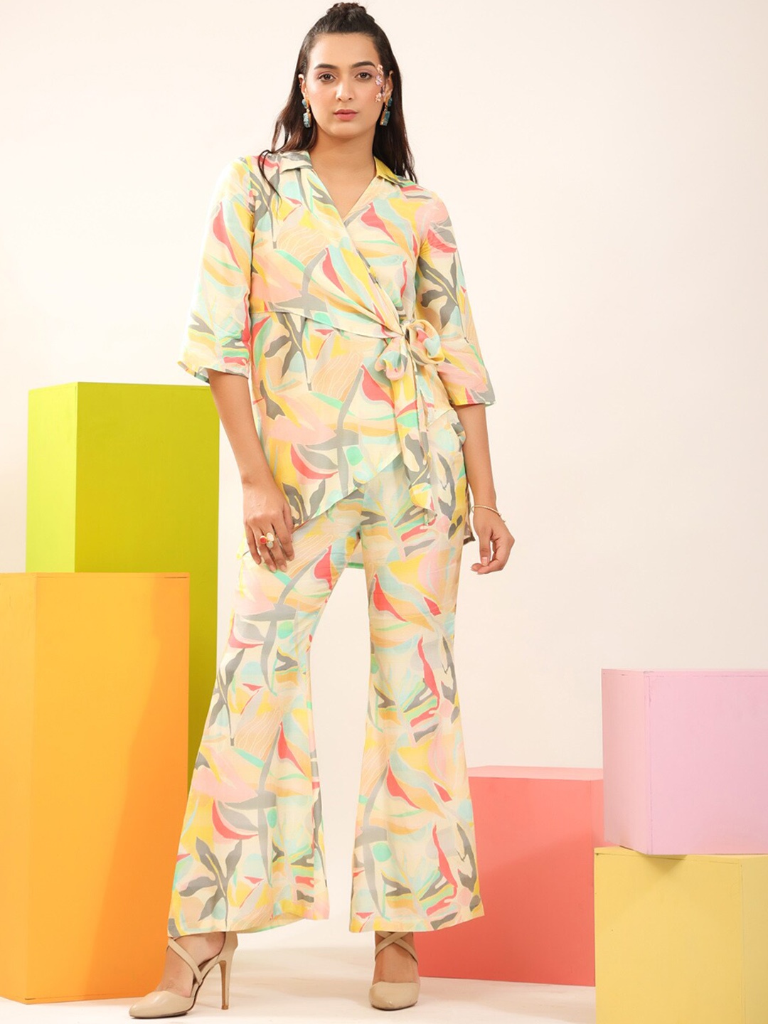 

JISORA Women Yellow & Green Printed Muslin Silk Co-Ord Set