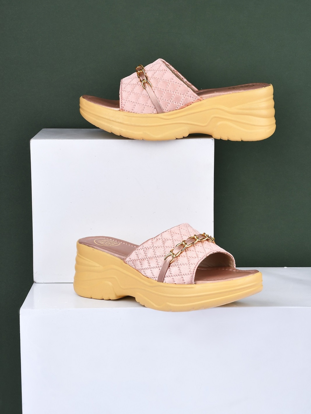 

Try Me Women Pink Embellished Party Block Sandals