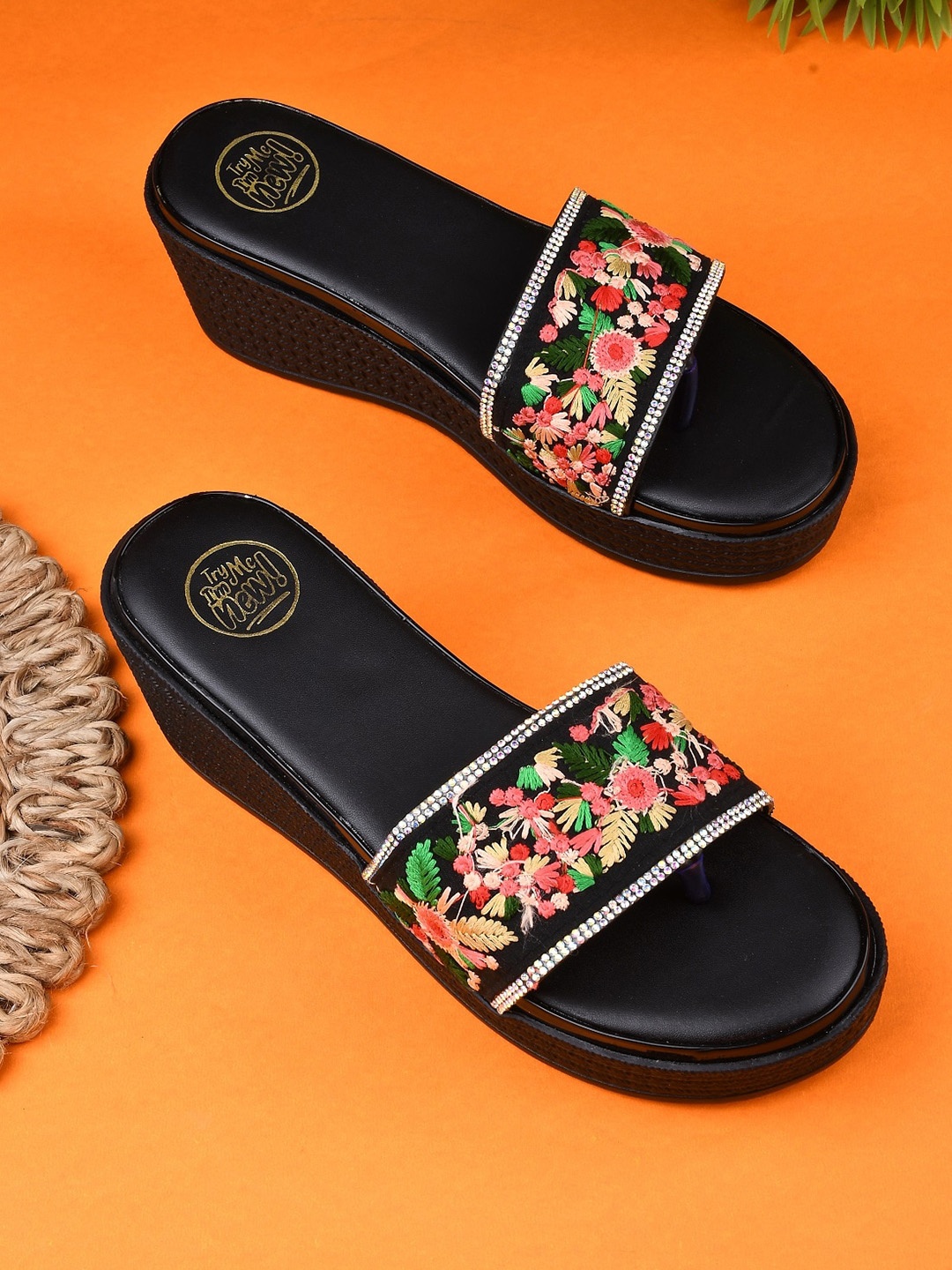 

Try Me Women Embroidered Wedge Sandals, Black