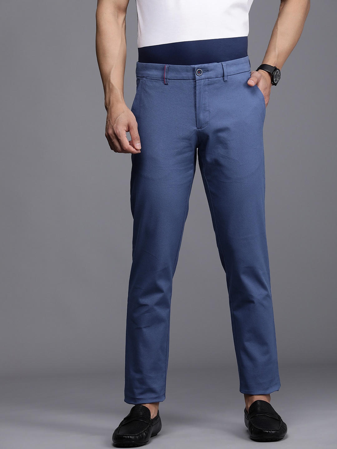 

Louis Philippe Sport Men Blue Solid Slim Fit Chinos Trousers