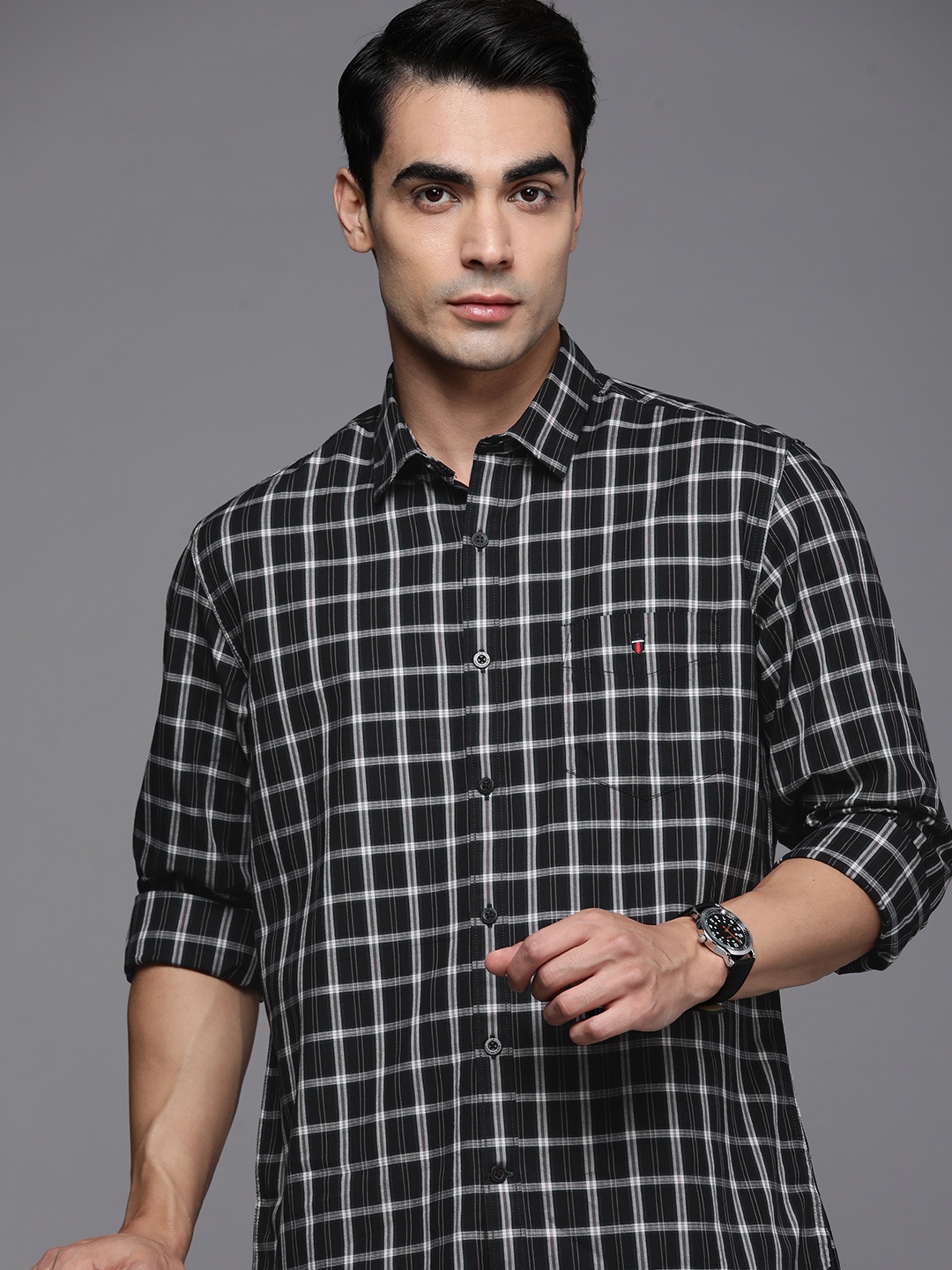 

Louis Philippe Sport Men Black Slim Fit Checked Pure Cotton Casual Shirt
