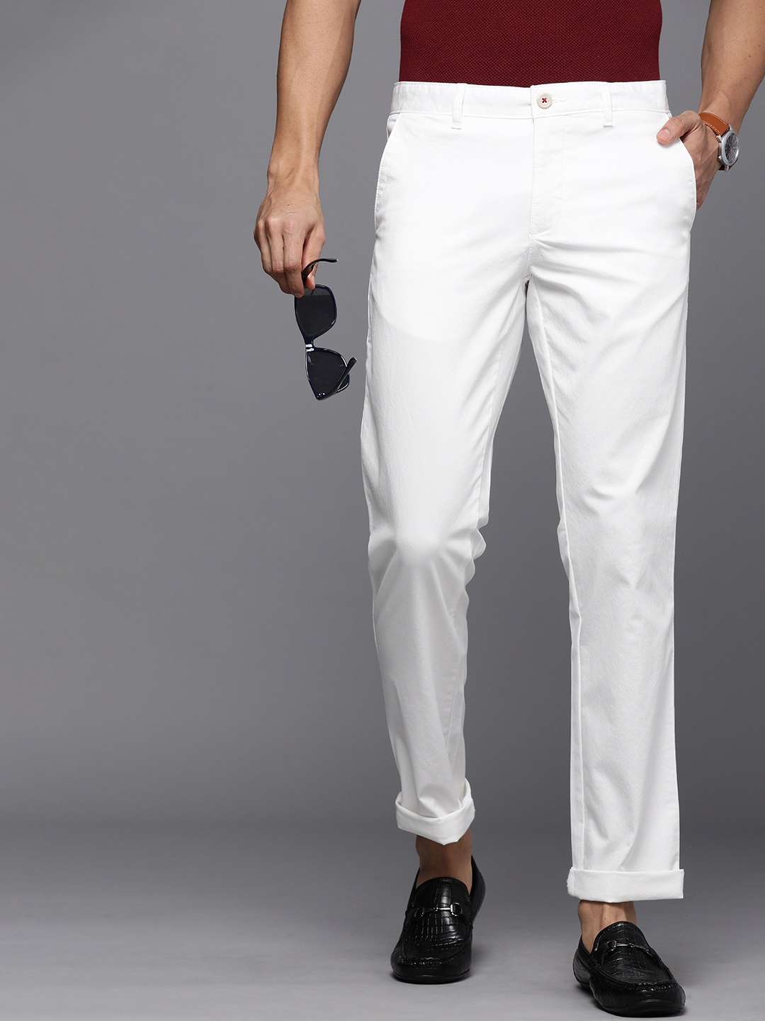 

Louis Philippe Sport Men White Solid Slim Fit Trousers