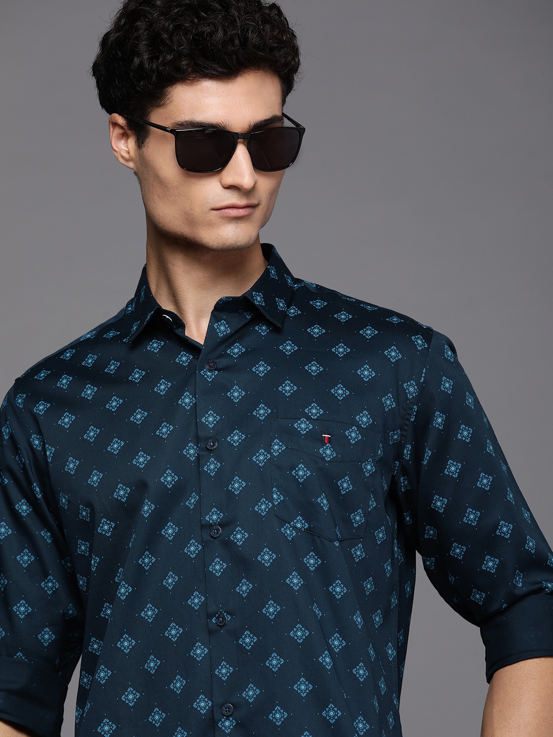 

Louis Philippe Sport Slim Fit Ethnic Motifs Printed Pure Cotton Casual Shirt, Blue