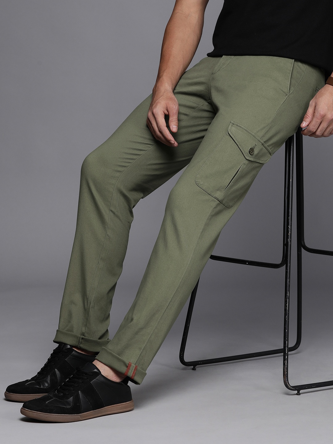 

Louis Philippe Sport Men Slim Fit Trousers, Olive