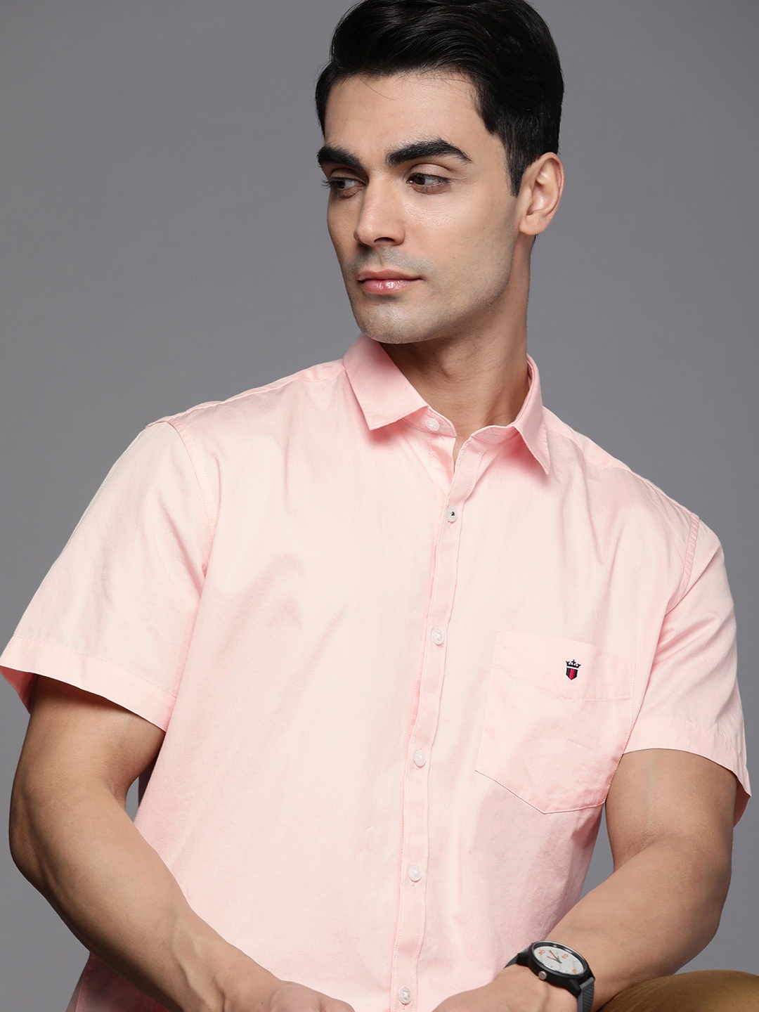 

Louis Philippe Sport Men Light Pink Short Sleeves Slim Fit Pure Cotton Casual Shirt