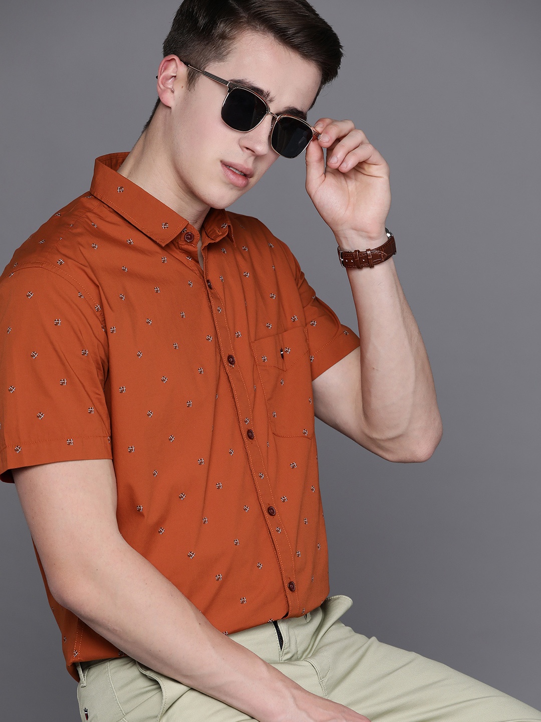 

Louis Philippe Sport Men Slim Fit Printed Casual Shirt, Rust