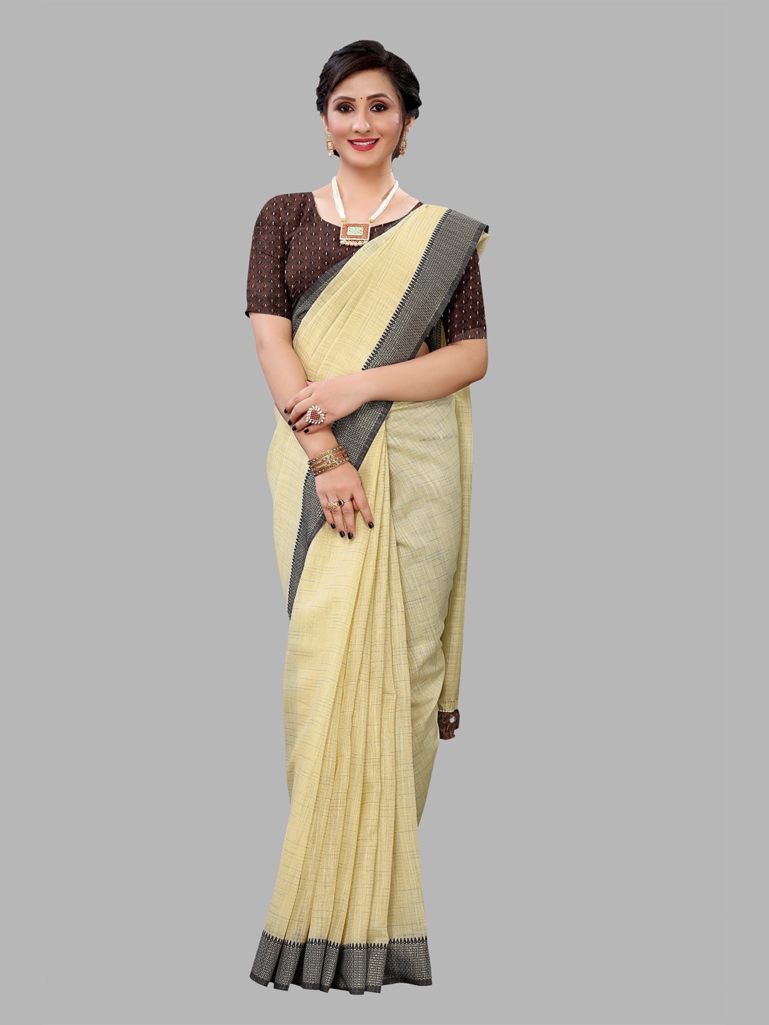 

Fashion FRICKS Yellow & Black Silk Cotton Saree