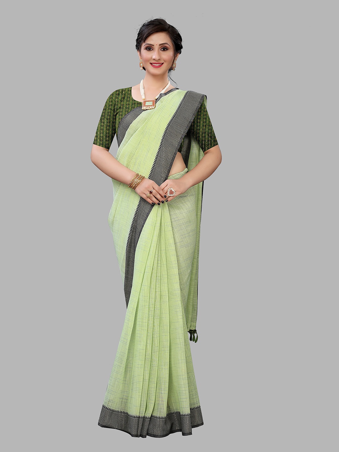 

Fashion FRICKS Green & Black Silk Cotton Saree
