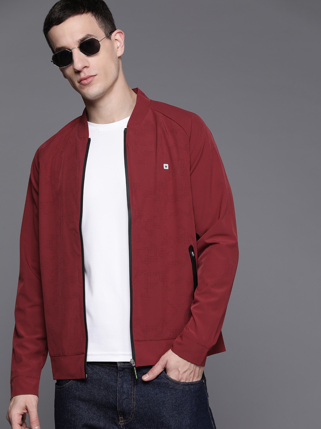 

Louis Philippe ATHPLAY Regular Fit Sporty Jacket, Maroon