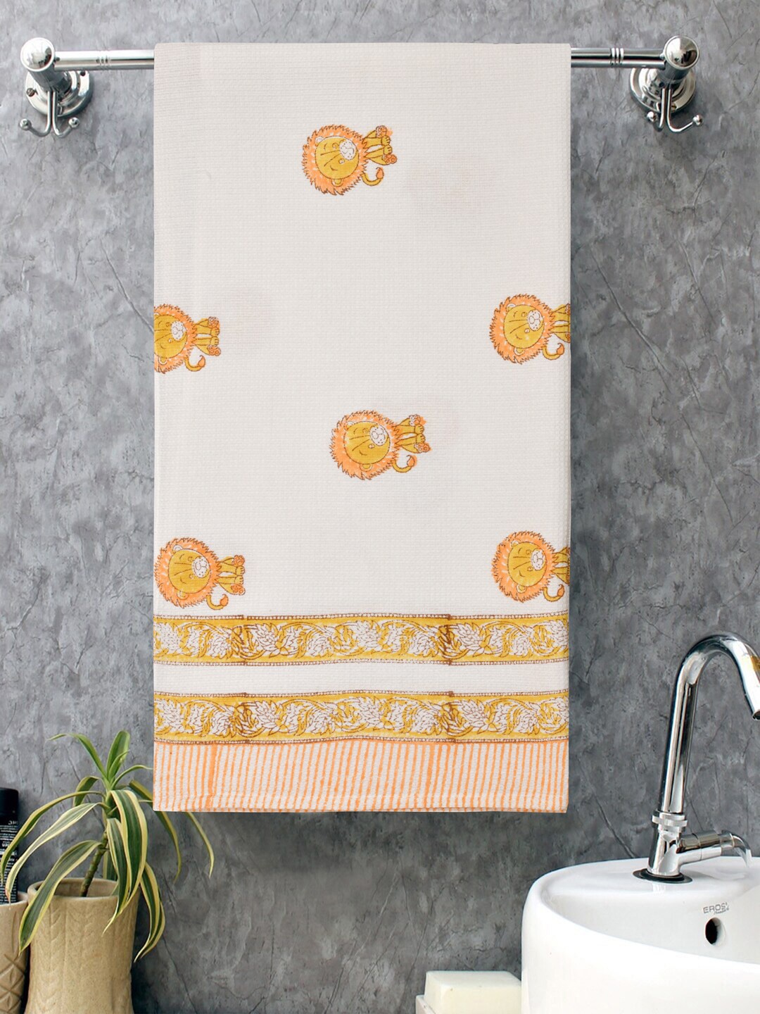 

Gulaab Jaipur Orange & Cream Animal Printed 400 GSM Organic Cotton Bath Towel