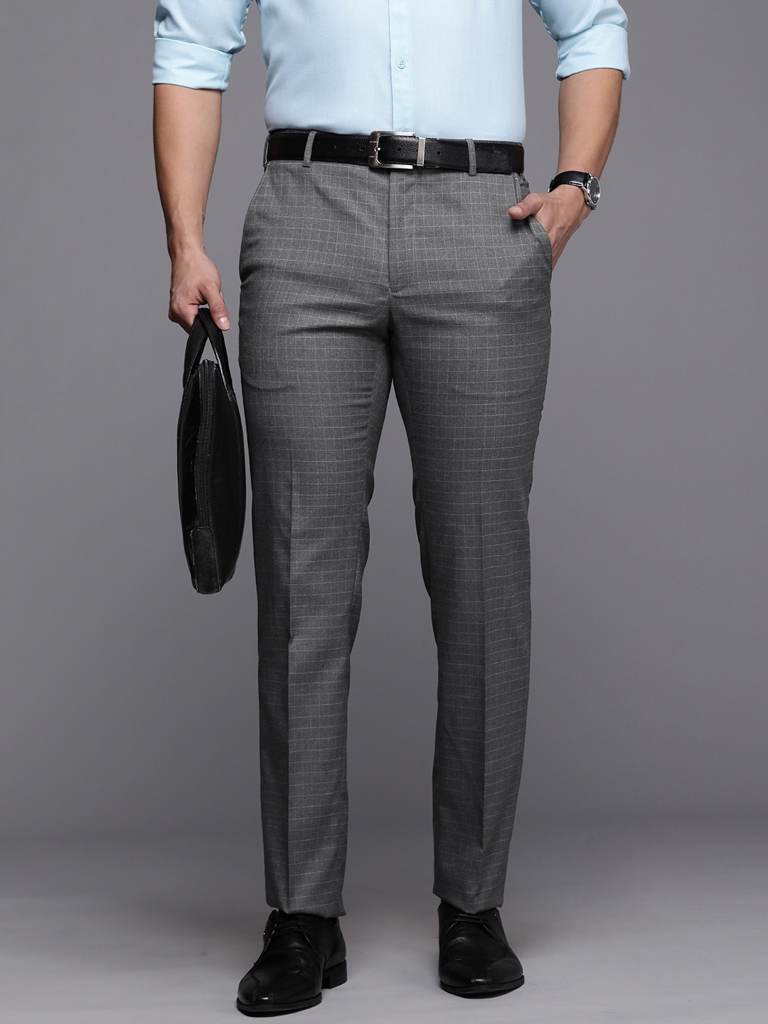 

Raymond Men Checked Slim Fit Trousers, Grey