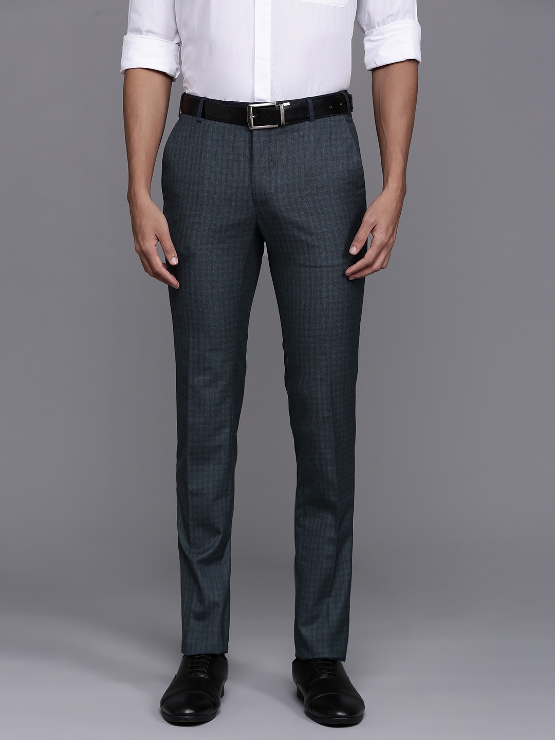 

Raymond Men Checked Slim Fit Formal Trousers, Navy blue