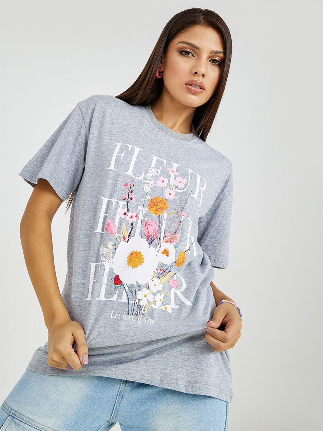 

Styli Women Short Sleeves Fleur Floral Graphic Oversized Longline T-shirt, Grey