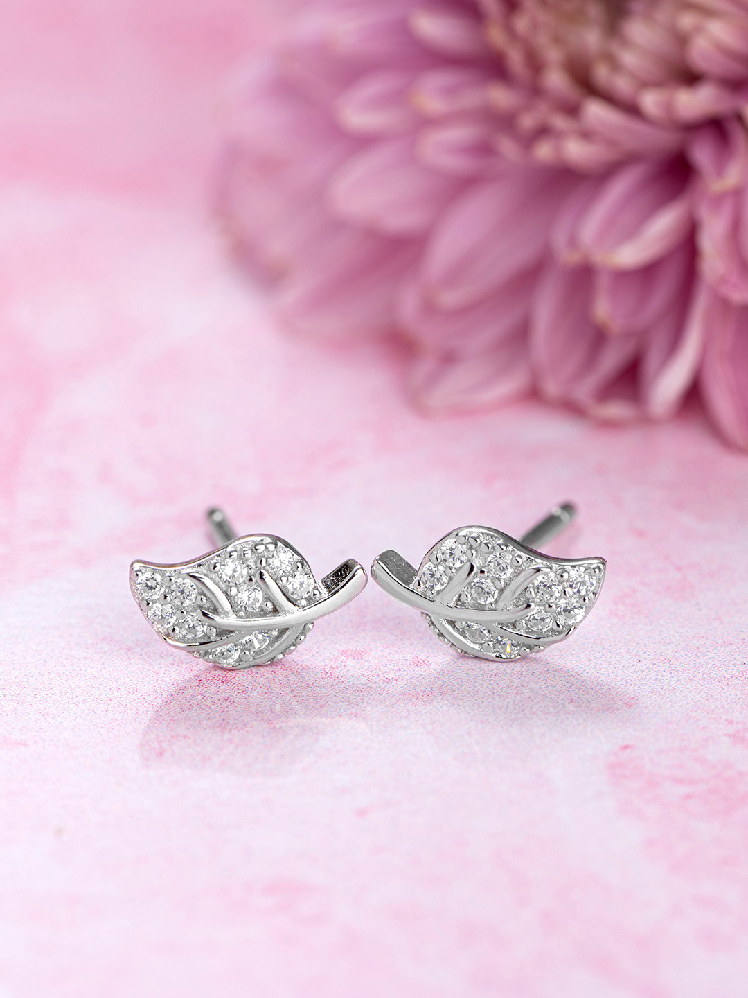 

Zavya 925 Sterling Silver CZ Studded Leaf Shaped Studs Earrings