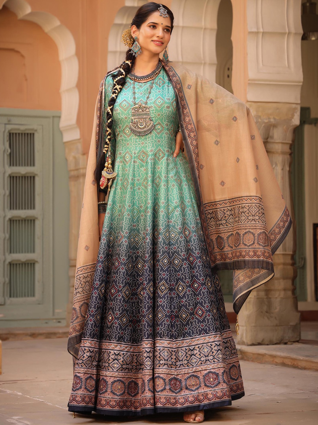

SCAKHI Women Navy Blue Ombre Printed Layered Pure Silk Kurta With Dupatta