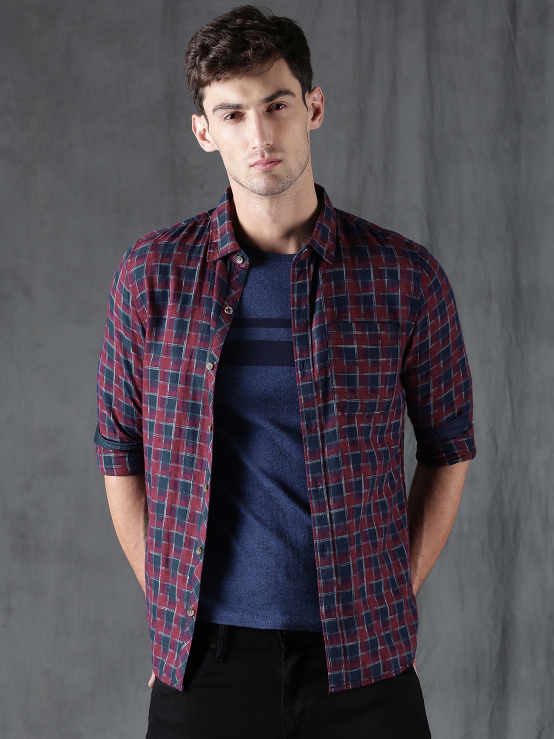 

WROGN Men Maroon & Navy Blue Slim Fit Checked Casual Shirt