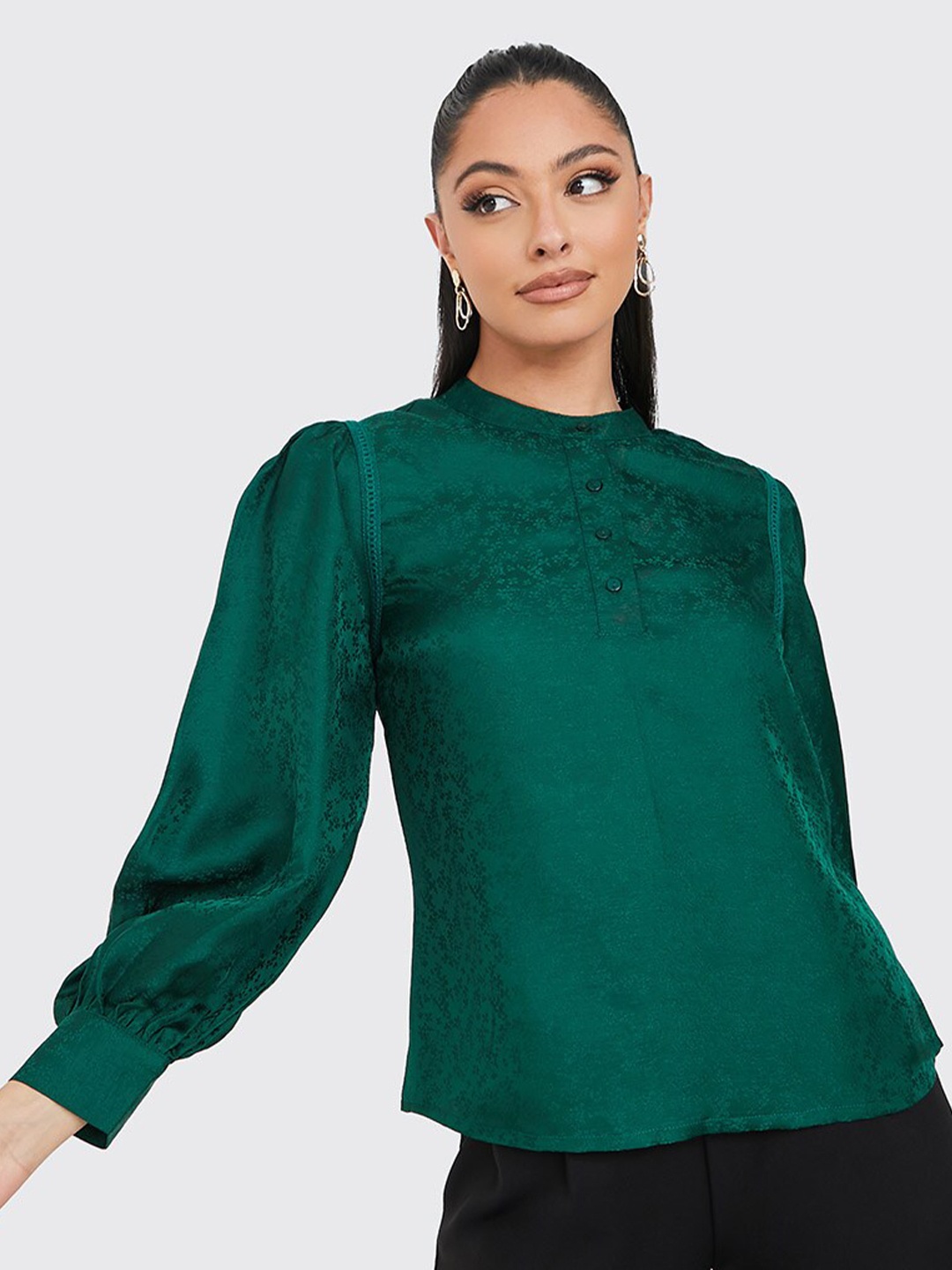 

Styli Green Jacquard Half Button Stand Collar Long Sleeve Regular Fit Blouse