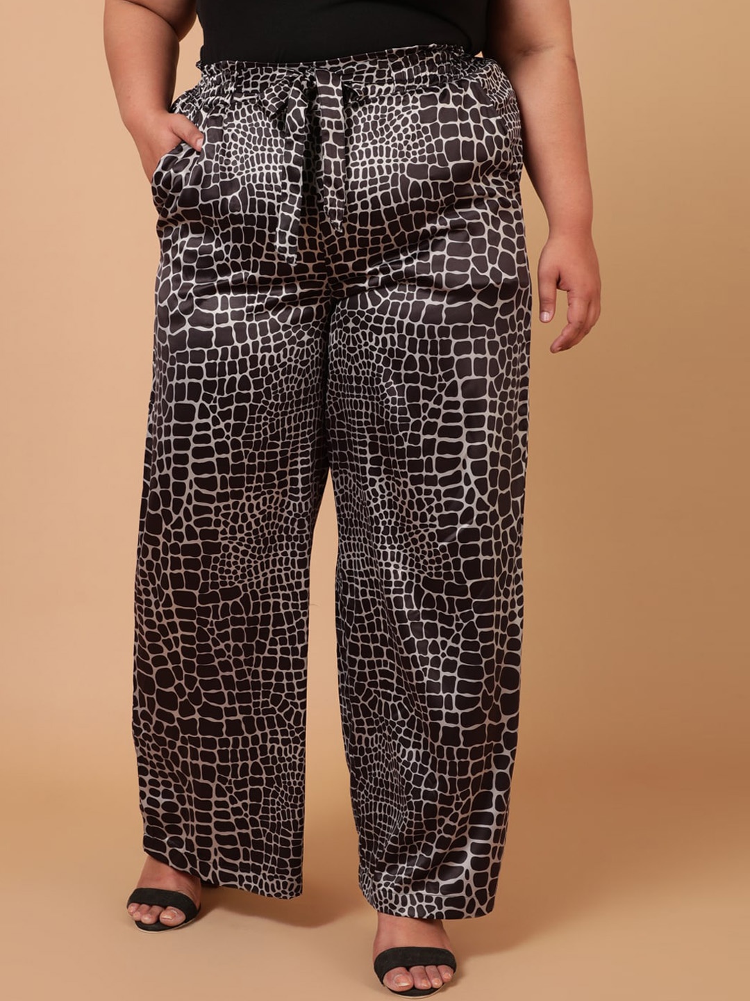 

Amydus Women Plus Size Black Printed Trouser