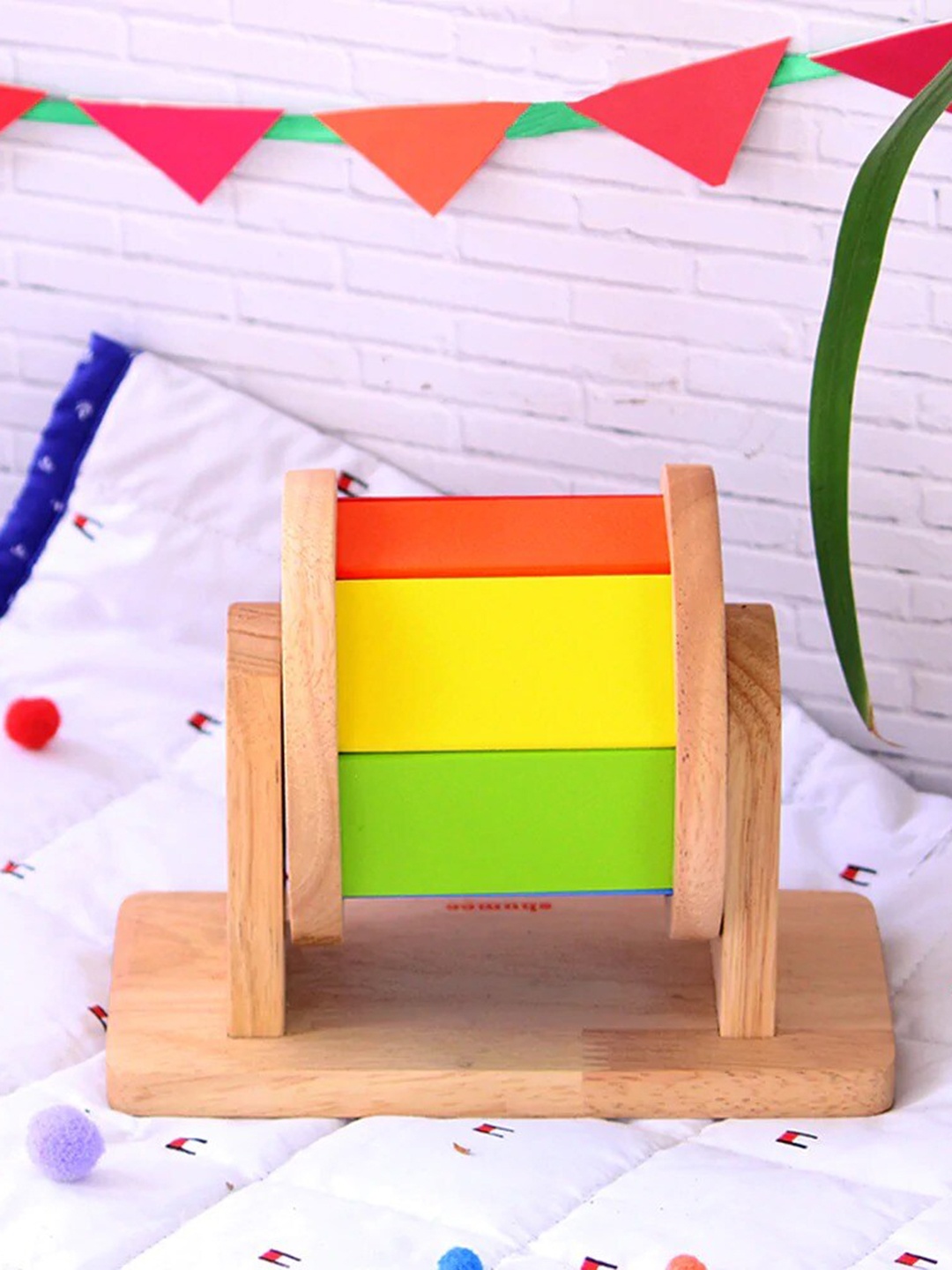 

shumee Kids Multi-Coloured Wooden Rainbow Spinner Activity Toy