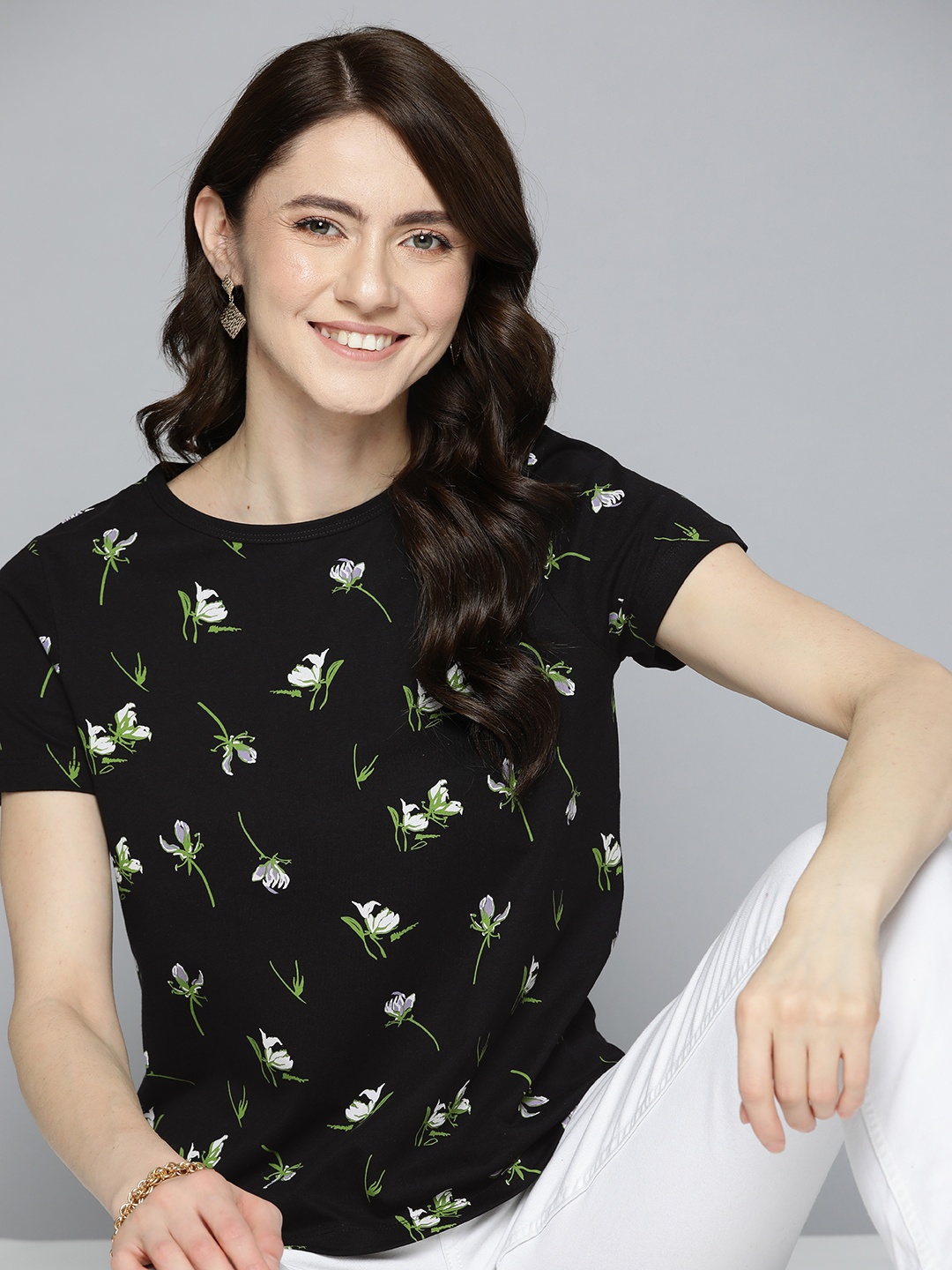 

HERE&NOW Women Black Floral Printed Pure Cotton T-shirt