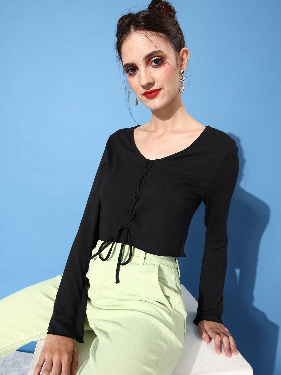 

Mast & Harbour Women Black V-Neck Long Sleeves Fitted Crop Top