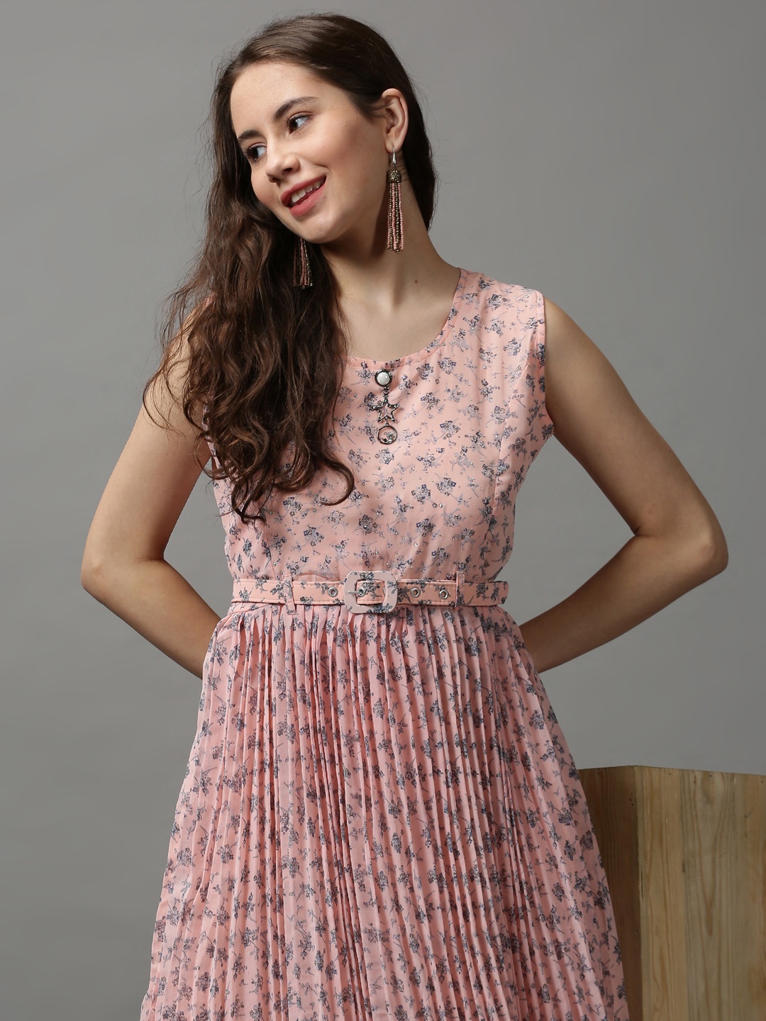 

SHOWOFF Women Peach-Coloured Floral Chiffon Midi Dress