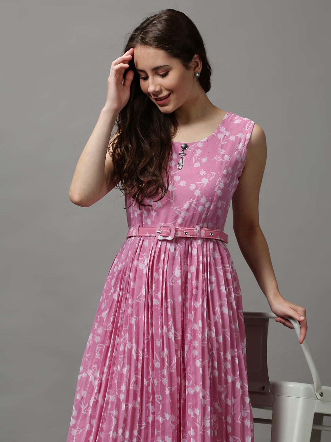 

SHOWOFF Pink Floral Chiffon Midi Dress