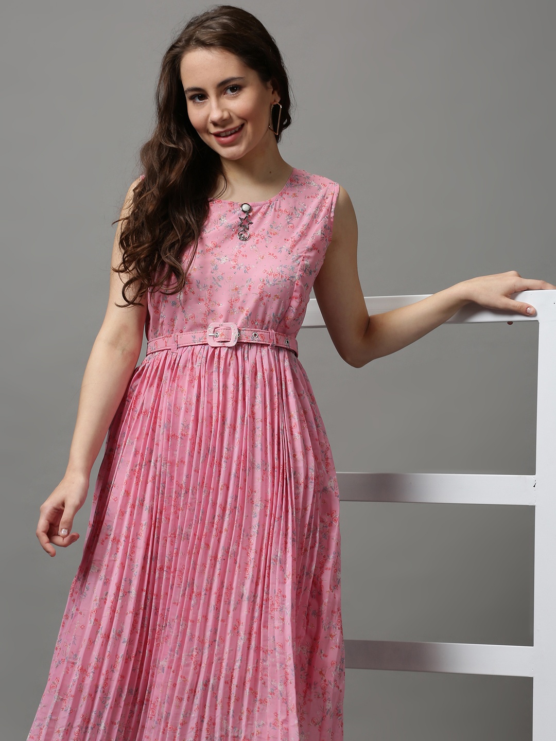 

SHOWOFF Women Pink Striped Chiffon Midi Dress