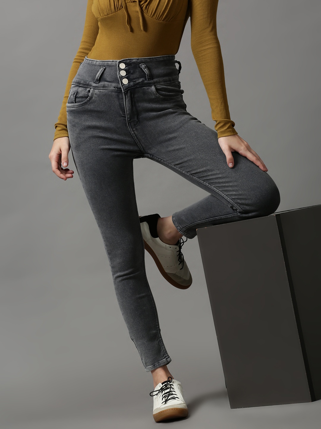 

SHOWOFF Women Grey Skinny Fit High-Rise Slash Knee Stretchable Jeans