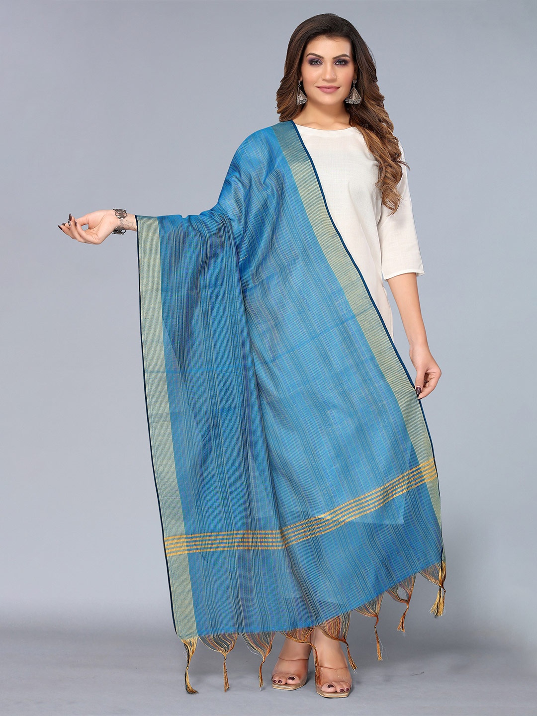 

KALINI Turquoise Blue & Gold-Toned Striped Dupatta