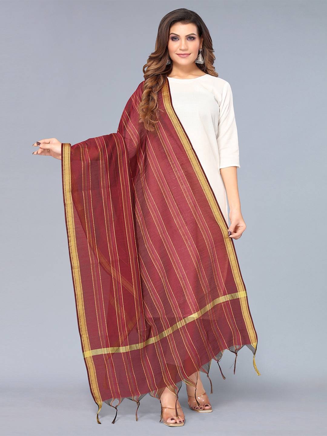 

KALINI Maroon & Gold-Toned Striped Dupatta