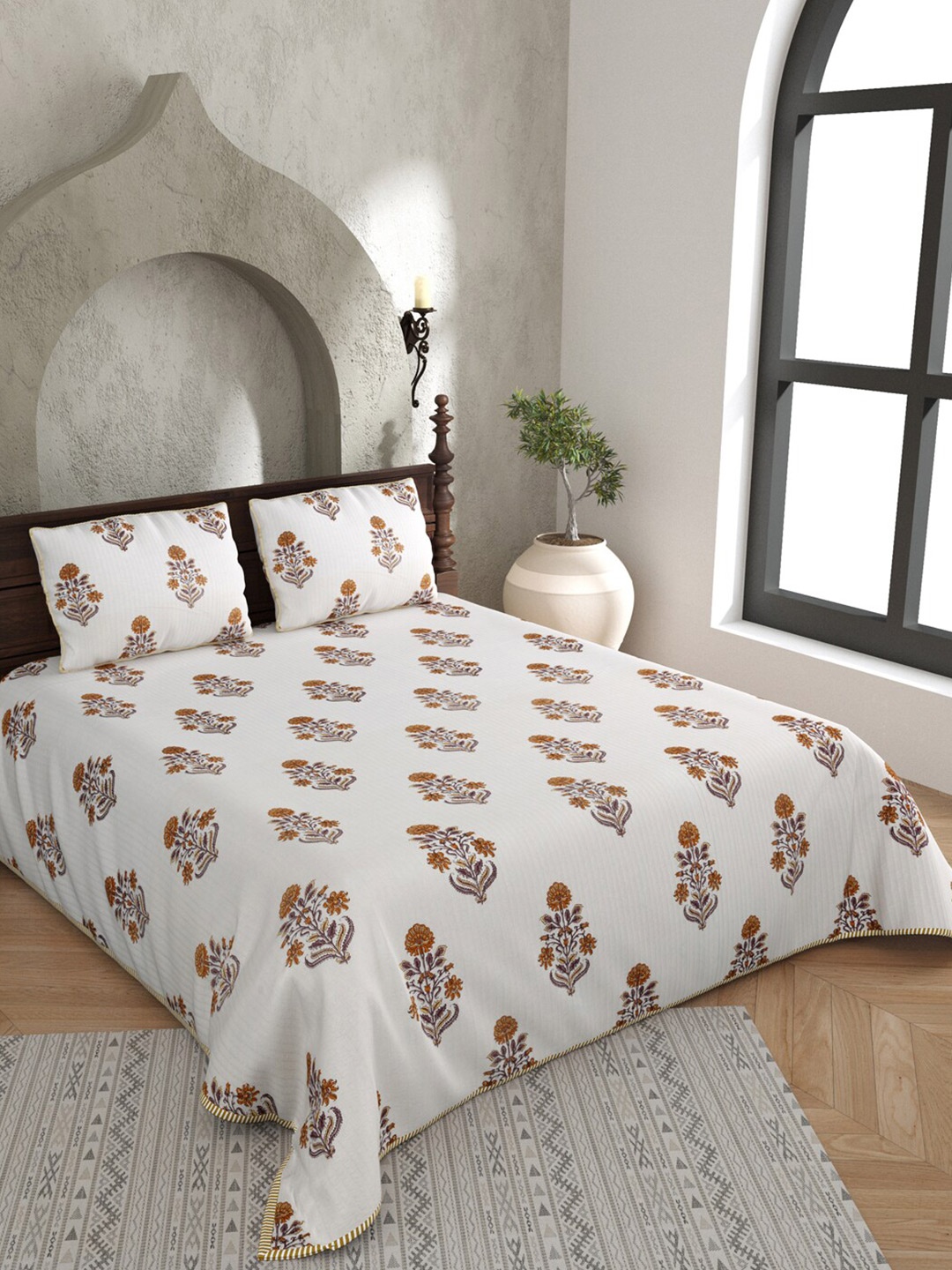 

JAIPUR FABRIC White & Orange Floral AC Room 150 GSM Double Bed Blanket