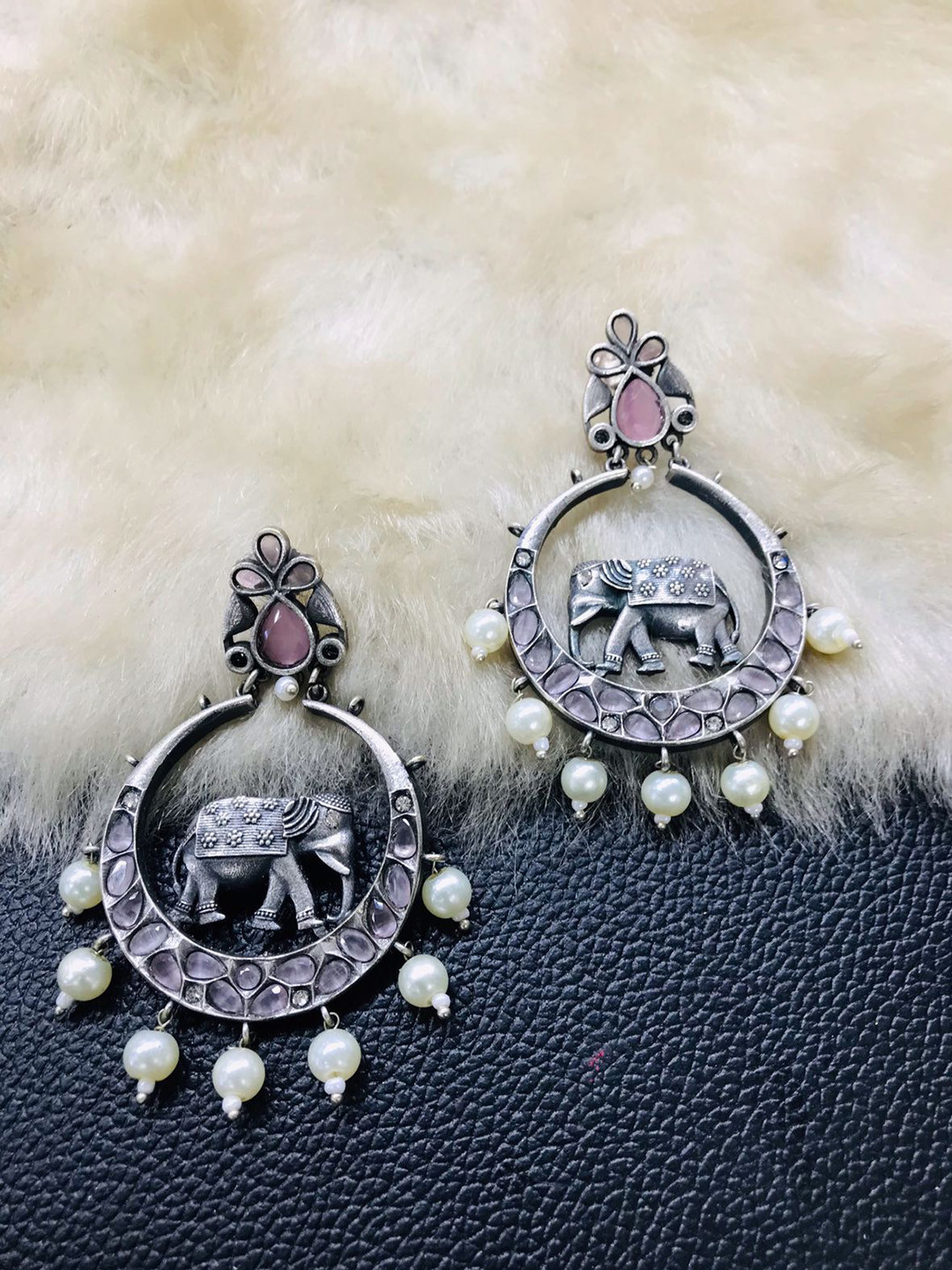 

MORKANTH JEWELLERY Silver-Plated Contemporary Chandbalis Earrings