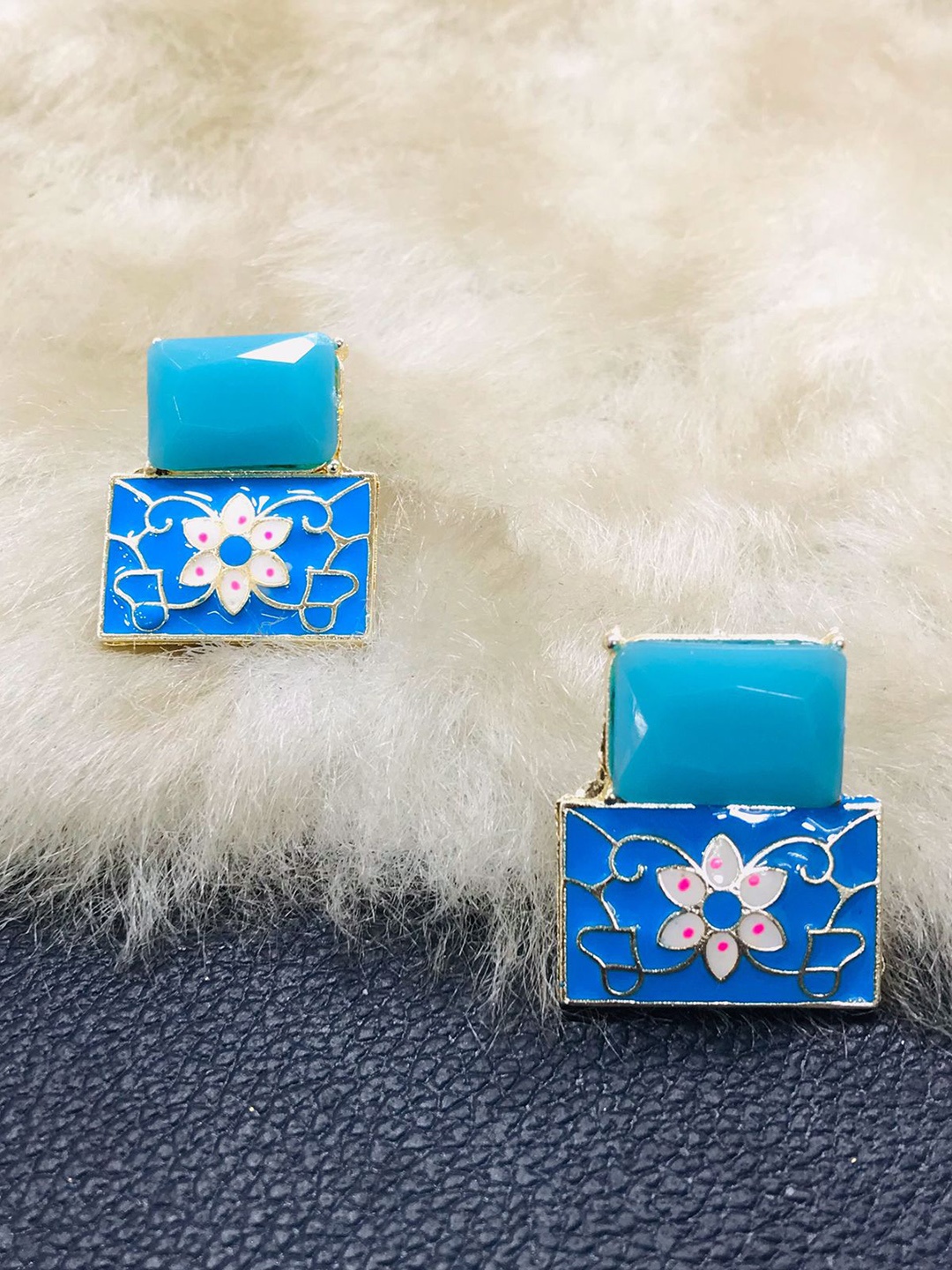 

MORKANTH JEWELLERY Turquoise Blue & Glod-Plated Contemporary Studs Earrings