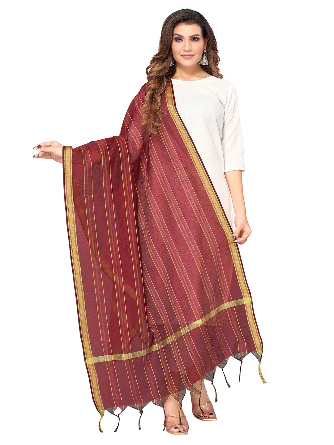 

Nimayaa Women Maroon & Gold-Toned Striped Dupatta