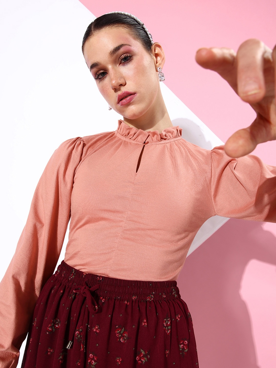 

The Roadster Lifestyle Co. Solid Puff Sleeve Ruffled Top With Gathered Collar, Rose