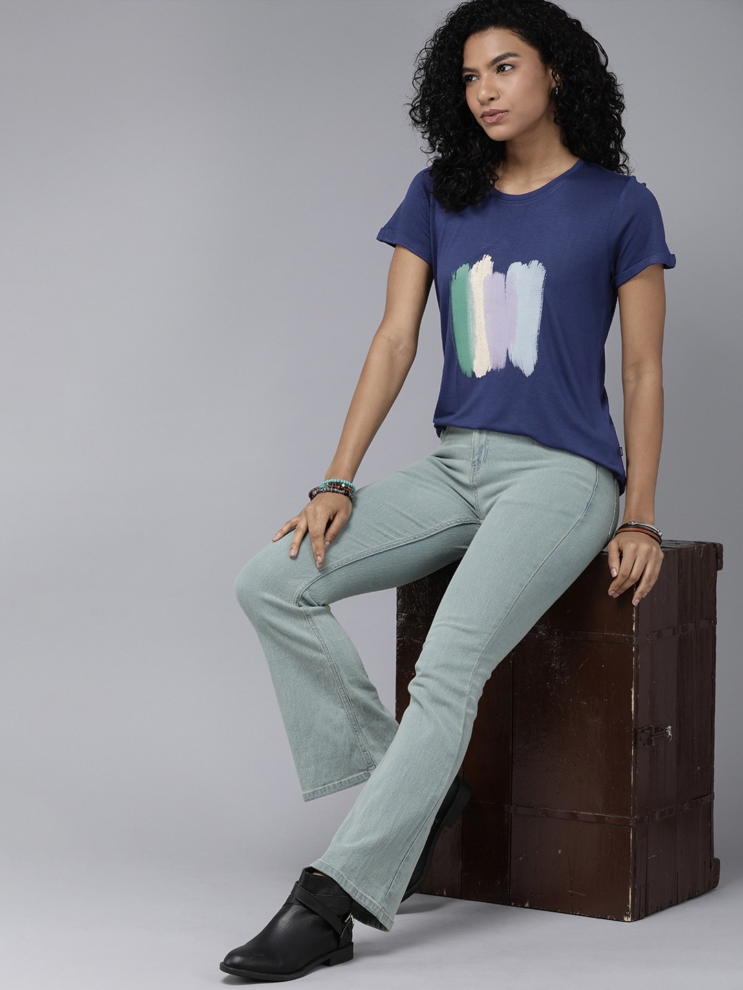 

The Roadster Lifestyle Co. Women Printed Round Neck T-shirt, Navy blue