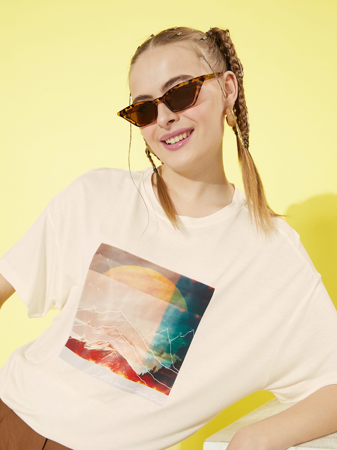 

The Roadster Life Co. Faded Off White Poster Graphics Drop-Shoulder Sleeves Boxy T-shirt