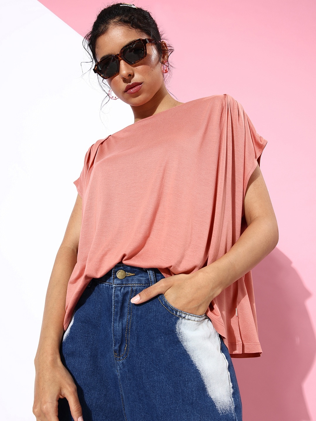 

The Roadster Lifestyle Co. Dusty Peach-Coloured 90's Hollaback Poster Graphics Top