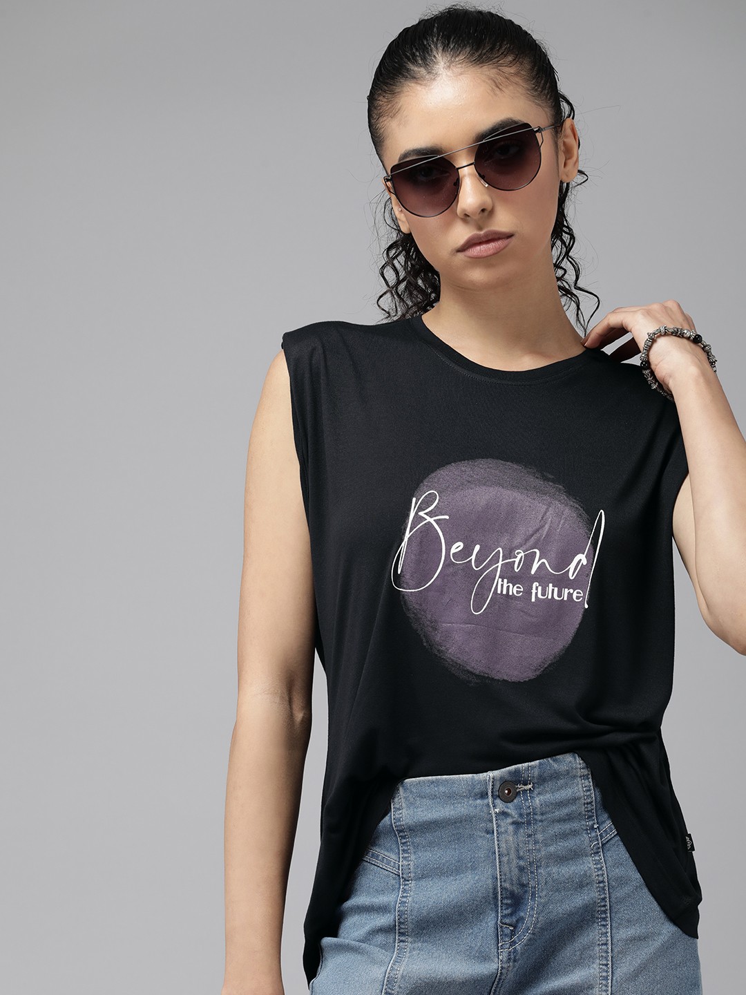 

The Roadster Lifestyle Co. Women Relaxed Fit Typography Printed Round Neck T-shirt, Black