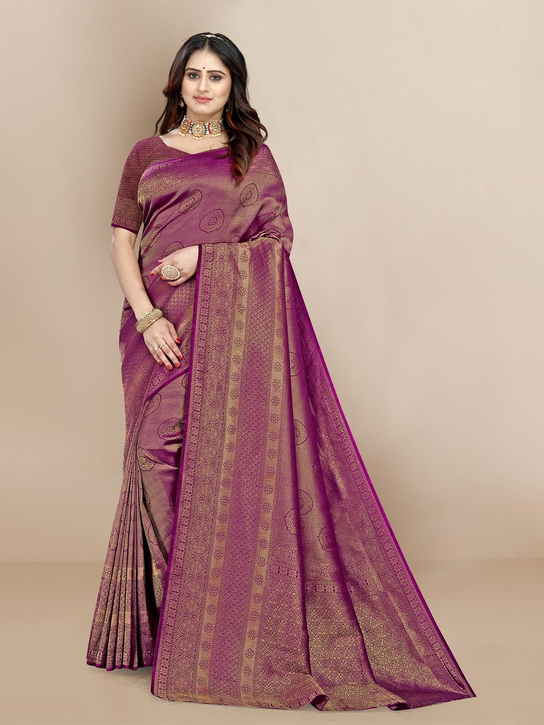 

VAIRAGEE Purple & Gold-Toned Ethnic Motifs Zari Silk Blend Saree