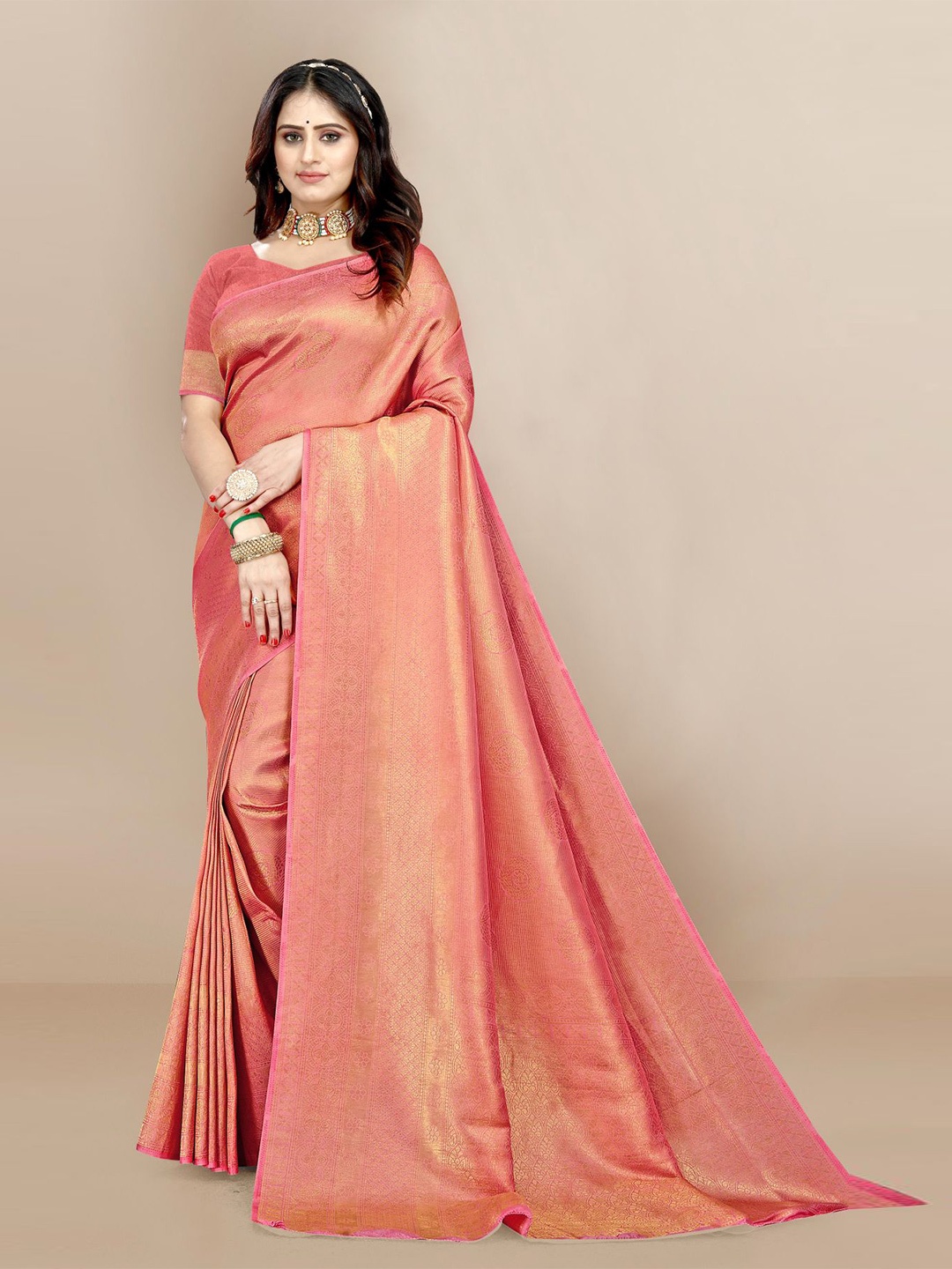 

VAIRAGEE Peach-Coloured & Gold-Toned Ethnic Motifs Zari Silk Blend Saree