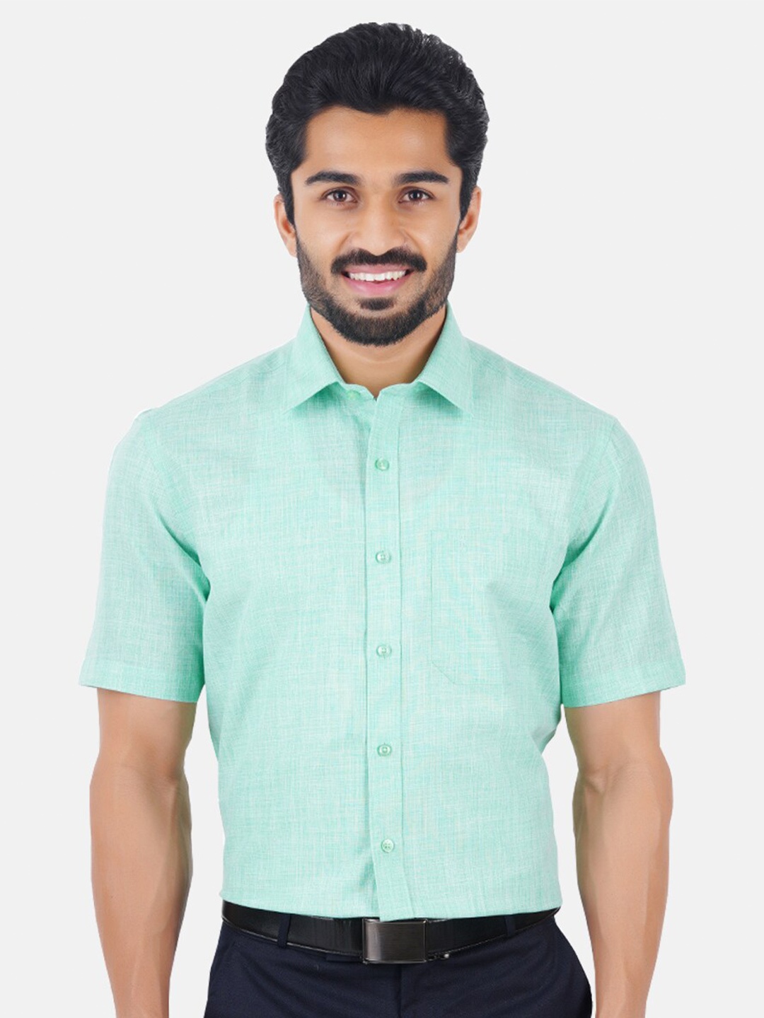 

Ramraj Men Green Solid Formal Shirt