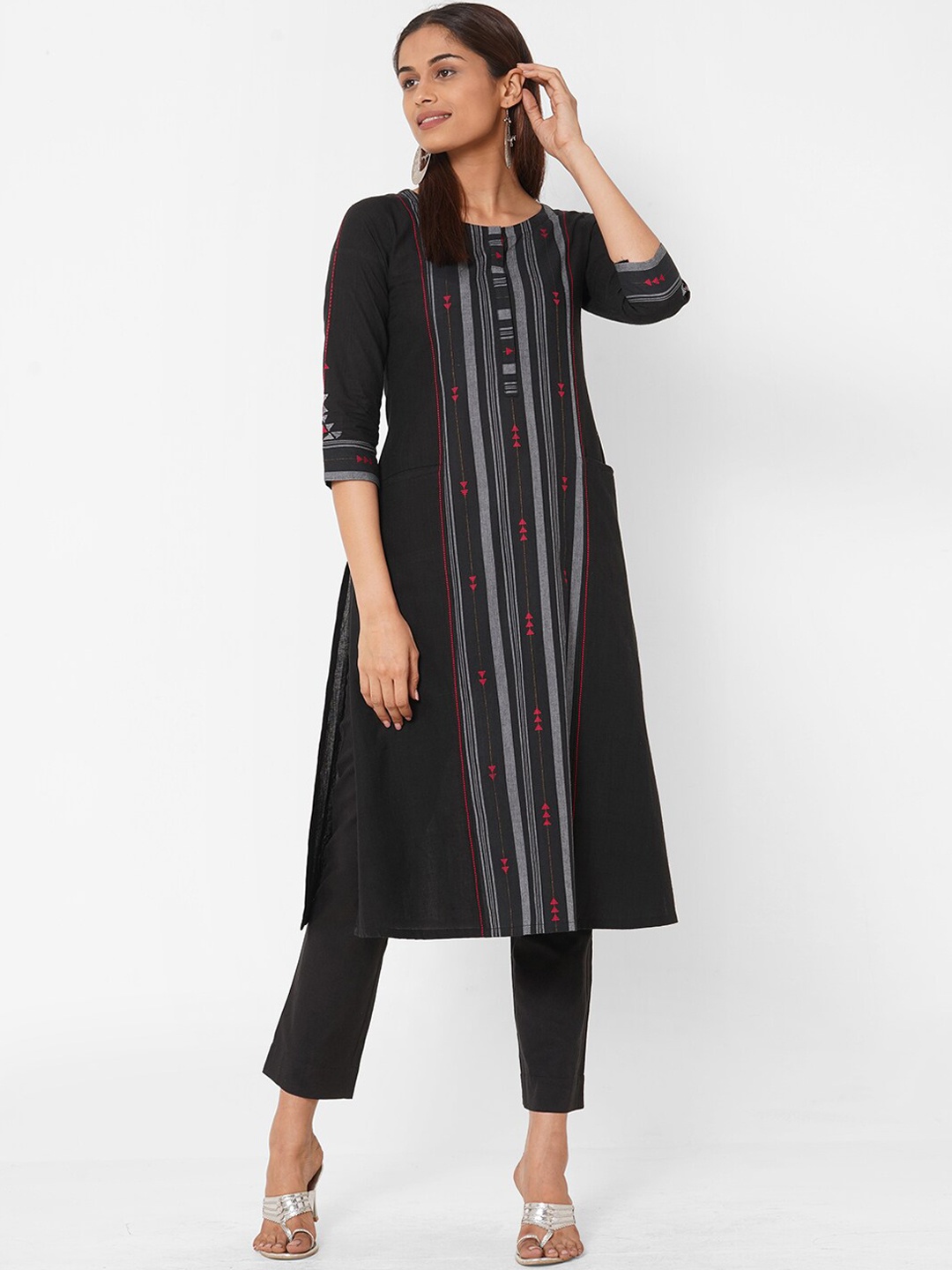 

KAMI KUBI Women Black Striped Kurta