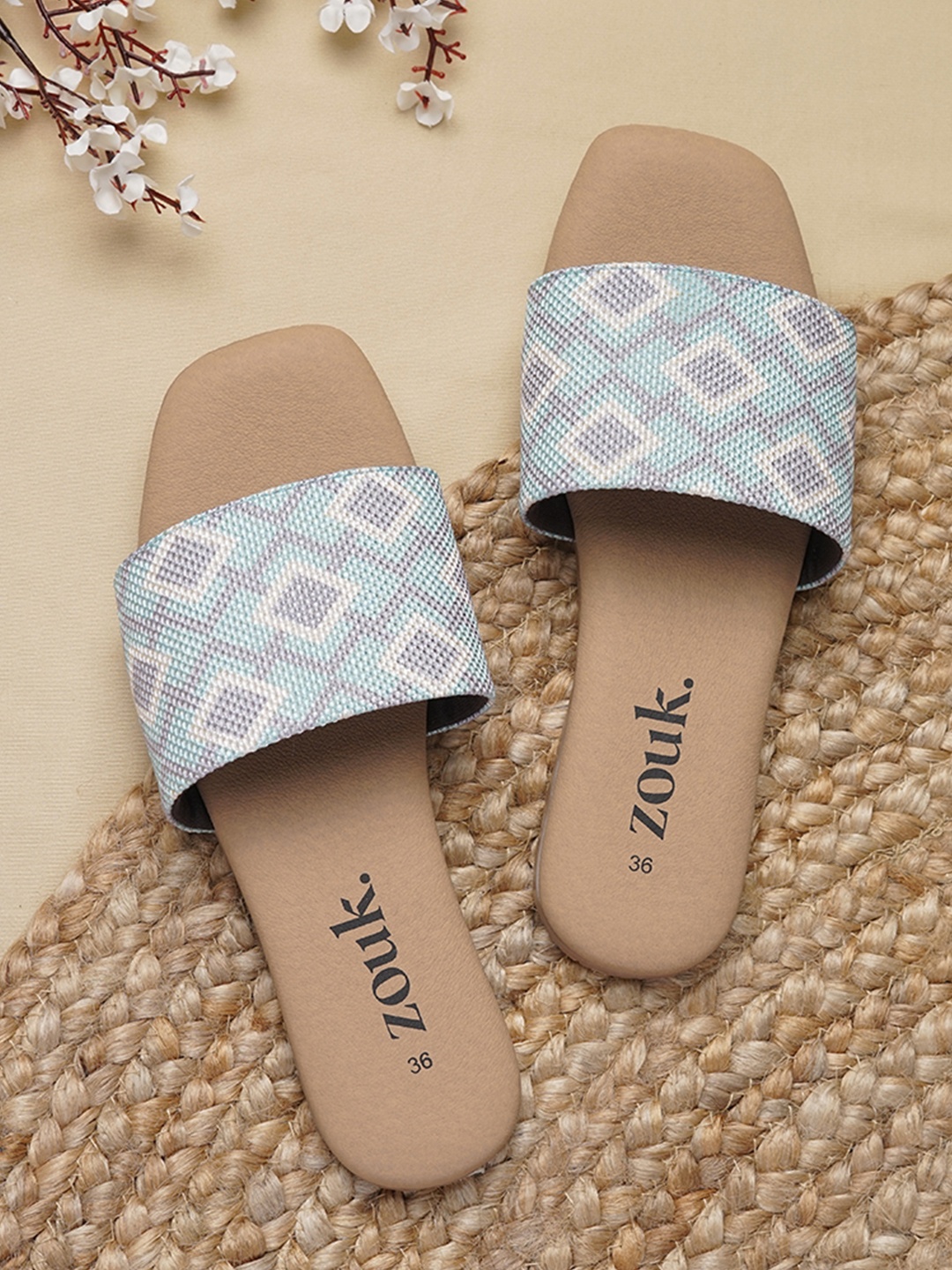 

ZOUK Women Blue & Beige Woven Design Open Toe Flats
